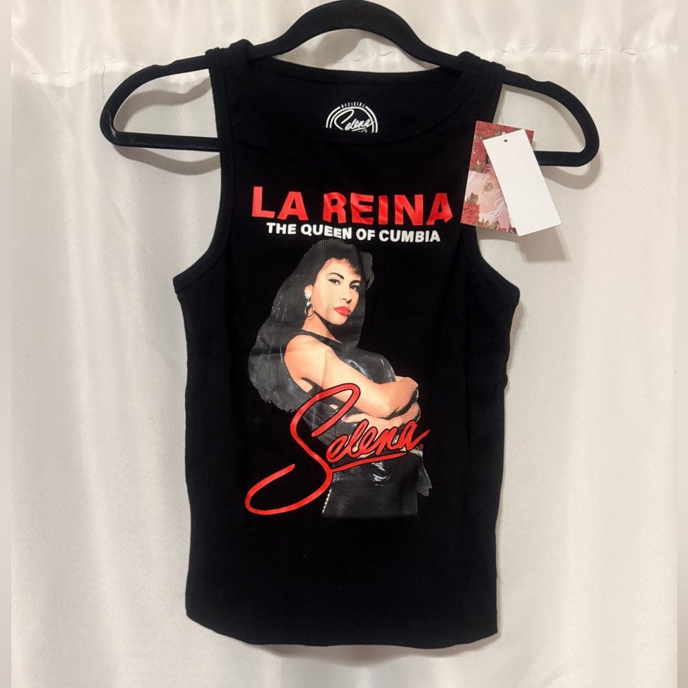 La Reina Black Graphic Tank Top